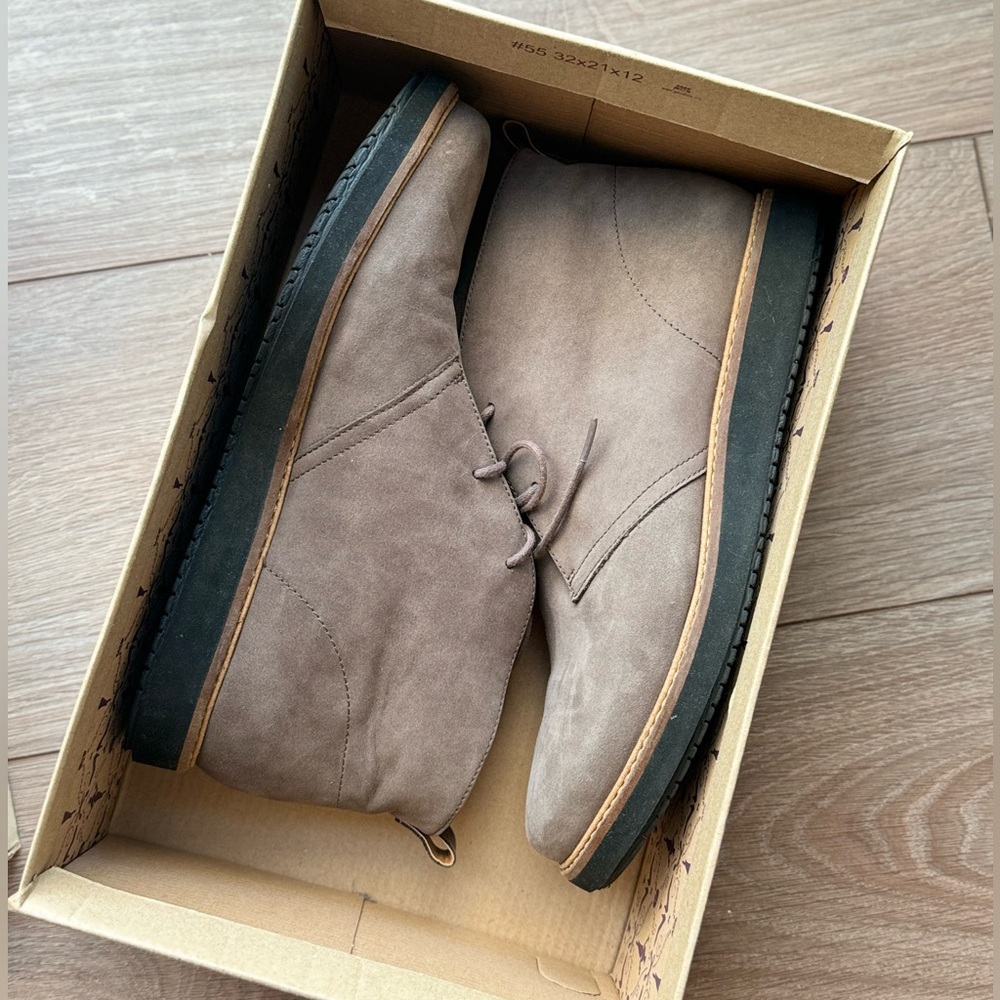 Clarks Gilck Willa Boots Sz 9